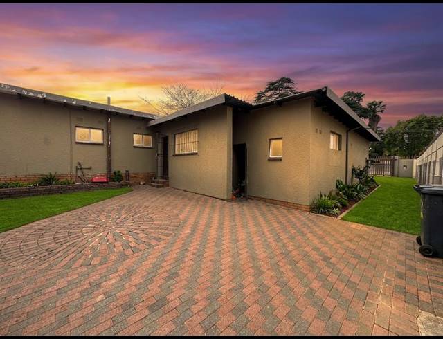 3 BEDROOM HOUSE FOR SALE IN LINDHAVEN